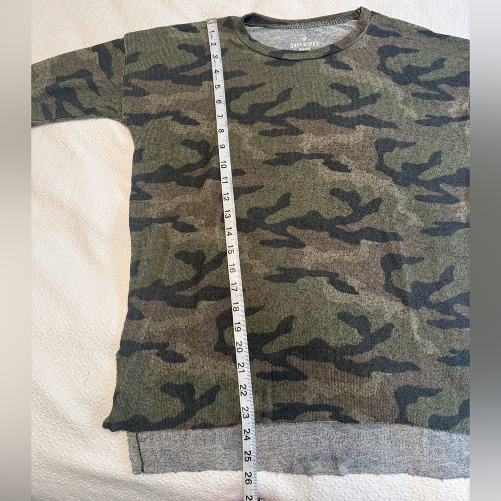 Camouflage Long Sleeve Sweater - Picture 8 of 8